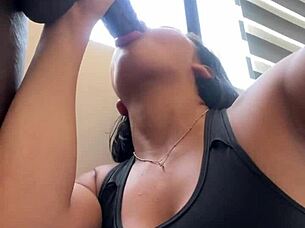 Amateur couple Nysdel tells how she ENJOYS BBC deep in her mouth