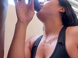 Amateur couple Nysdel tells how she ENJOYS BBC deep in her mouth