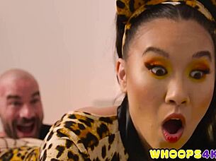 Halloween dick treat thrills new Asian teen! 🎃🍆