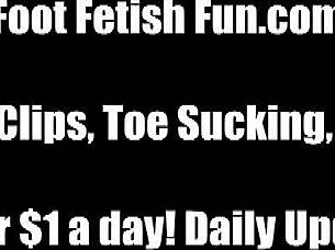imagine jizzing hot loads all over these fetish feet
