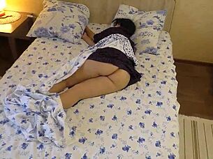 Mature Milf Craves Morning Anal Pounding and Deep Blowjob Over Coffee!