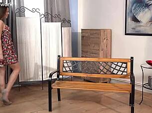 BIG TITS BRUNETTE SERENYA GOMEZ PUSSY POUNDED BY CLOSE-UP SEX TOY STREAMS