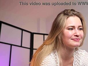 Stella Cardo’s Sexy Wet Pussy Toy Fuck Tease