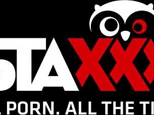 Horny babe fucks hard on sofa ending with facial cumshot