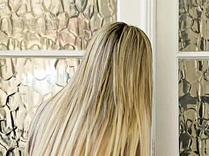 Bored housewife Carla Boom sneaks colleague for raw sex