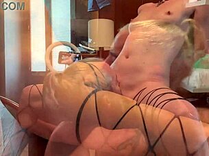 Licking Milf's Clit Close-Up to Orgasm in Hotel