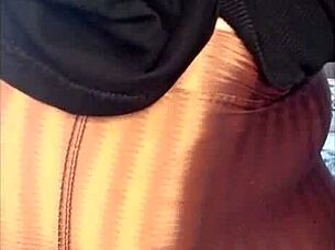 novinha rasga calça masturbando com tesão pós-academia 🔥