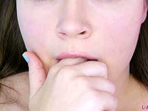 Russian model flaunts sexy body in hot pov tease 🔥😘