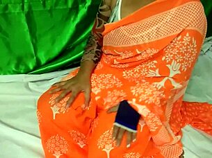 indian hairy pussy outdoors at the ranch 🍑🌿