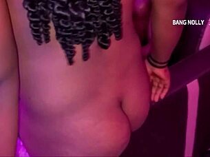 Pickup Babe's Natural Big Boobs Bounced in Guest House Screw