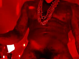 hallelujah johnson worships massive black hairy cock