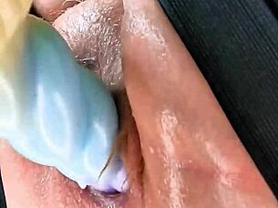 fat bbw squirts juicy pussy gaping dildo stretch