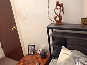 Keeping this big tits milf with tight shaved pussy dripping wet and begging for more 😘🔥