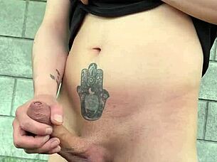 i dropped my pants for a hot public jerk off in the woods