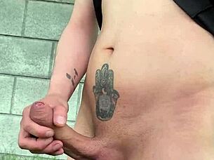 i dropped my pants for a hot public jerk off in the woods