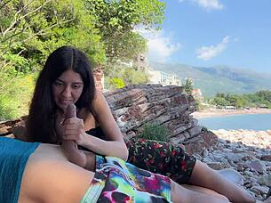 Public Beach Dick Flash Turns Into Handjob Cum Explosion