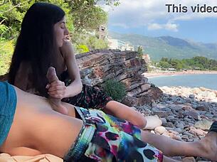 Public Beach Dick Flash Turns Into Handjob Cum Explosion