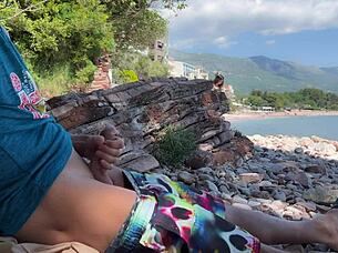 Public Beach Dick Flash Turns Into Handjob Cum Explosion