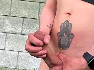 i dropped my pants for a hot public jerk off in the woods