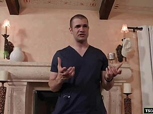 shemale alexa la flor fingers ass during oily barefoot massage tease