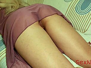 Milf's Hot Curvy Ass Overcomes Ex-Girlfriend Heartache Cravings