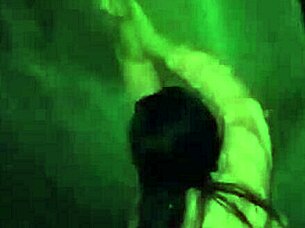 Fucked cute 18 year old beauty behind garages then bed