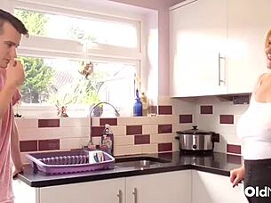 Lacey Starr's Mature Blowjob Leads to Hardcore Doggystyle Pounding!