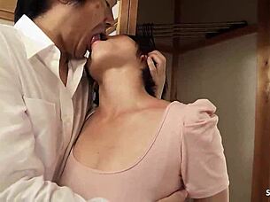 Japanese Geisha Blows Cock During Soapy Spa Massage Uncensored