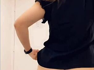 teasing wet ass and clit fun at work