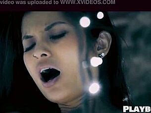 Two Lesbian MILFs Finger And Lick Pussies