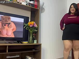 bbw milf isabelle myers strokes huge cock and teases cum!