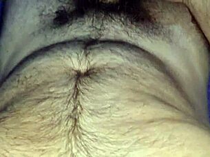 hey peludo give that hairy armpit your hot milk!