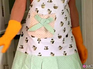 girlfriend's horny cougar mom milf licks pussy then takes monster cock creampie