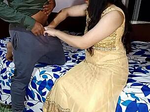 Horny amateur seduces older guy for creampie doggystyle