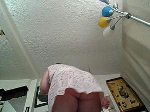 Dawnskye1962 Towers in Giantess POV No Panties Fun!