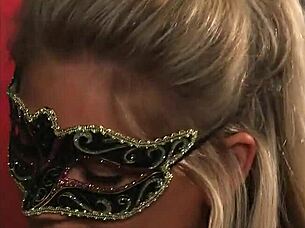 Hey foxy want this cumshot facial swallow all?