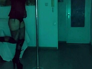 Amysexxxjuguetona strips sexy in private lingerie tease dance