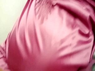 i need to fuck this indian teen around the house 😩