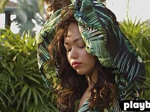 Petite Asian teen model strips round ass body 🔥😍