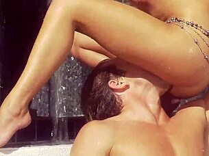 Blonde spills juicy details on epic pool fuck to her friends 😏💦