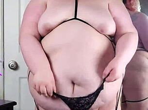 bouncy bbw chubby ass shakes in lingerie solo homemade