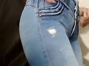 Teen sends tight pussy vid to teacher by accident