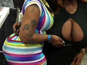 hidden cam catches ebony big tits bouncing candidly