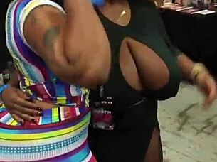 hidden cam catches ebony big tits bouncing candidly