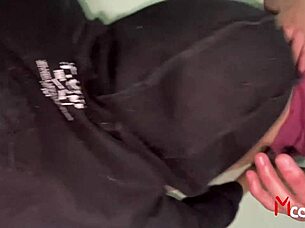 quieres ver como la jovencita mexicana goza con doble penetracion