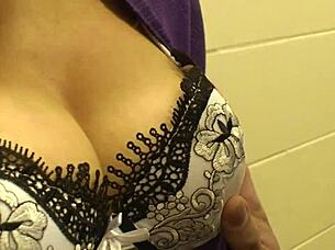 couple bangs whore's big ass in mall bath for creampie orgasm