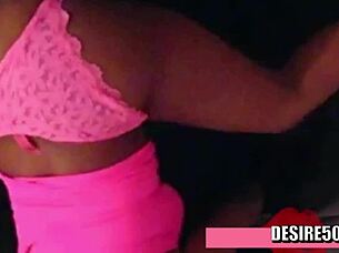 black milf bends over for hardcore doggystyle pounding 😈🍑💦
