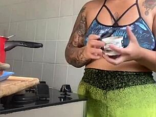 i'm cooking online but really flashing my swollen pussy for you