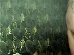 maîtresse kantalie binds slave for outdoor whipping