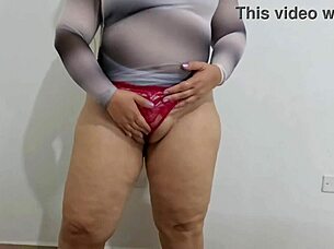 Mi suegra sneaks chubby ass rides when alone